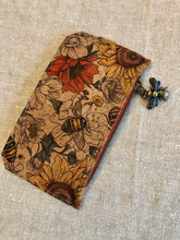 Load image into Gallery viewer, Cork Purse Pal- assorted prints