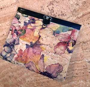 Small Frame Clasp Cork Wallet - Orchid Print