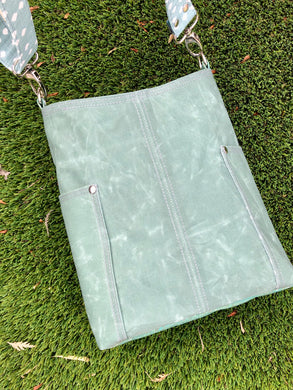 Waxed Canvas Tote Light Aqua